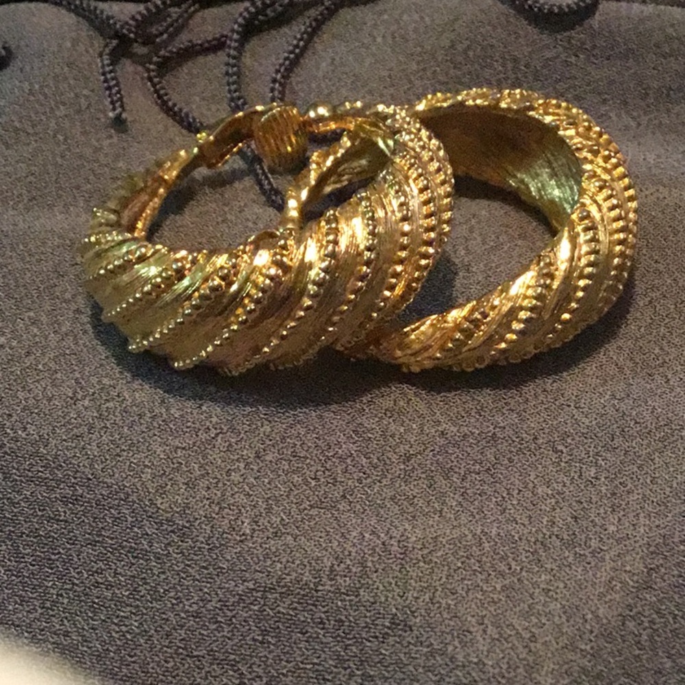Vintage Gold Tone Hoop